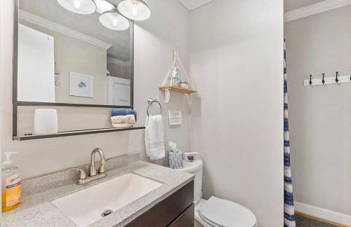 Lakefront retreat, hot tub, pets - Foto 10