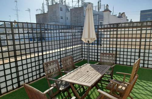 Atico del ROMANTICO Gaditano by Cadiz4Rentals - Foto 1