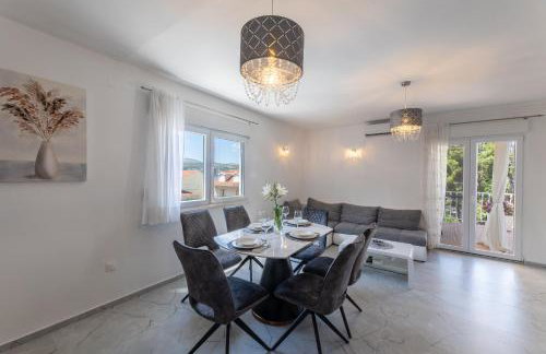Treno, Luxurious Apartment with Jacuzzi and Sea-View - Foto 30