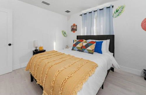 Smart Bungalow: 10-min to UF, Central Location - Foto 31