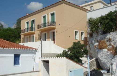 KARMI Apartments Stenies Andros - Foto 5