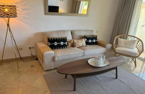 Luxury Apartment Elviria Hills - Stunning Views - Photo 14