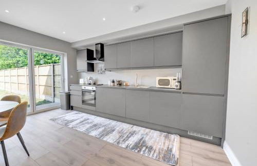 Travard at Heathrow 386a - Foto 13