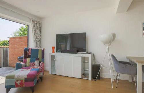 Super Chic Apartment in Beautiful Sunninghill - Pass the Keys - Foto 13