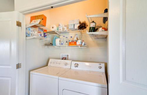 Tranquil Cabin Getaway with Panoramic Mtn View! - Foto 13