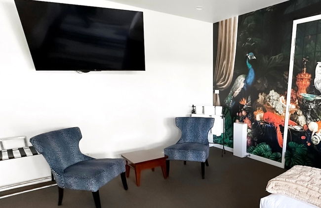 DeLorenzo's Studio Apartments - Foto 34