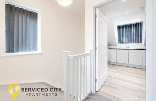 SCA-Arden House 10min to NEC Sleeps 6 Parks 2 Vans - Foto 11