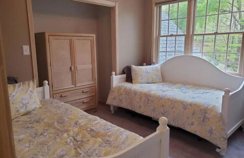 LakePath Beach House - XL hot tub, walk to beach - Foto 22