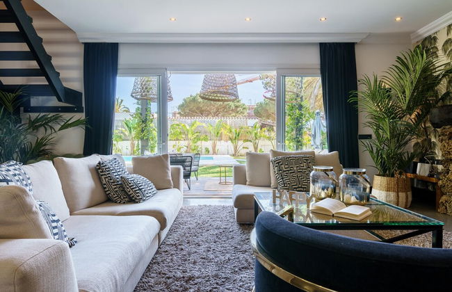 Golden Villa Luxury Pool Retreat & Beach - Foto 17