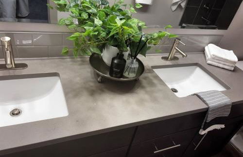 North End - Hyde Park - Hot Tub- Downtown - 3 BR - Foto 31