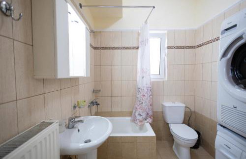 City Apartment with heated rooftop Pool - Foto 29