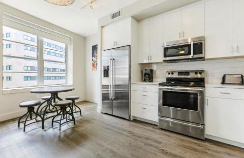 Modern Condos in California Building by Hosteeva - Foto 14