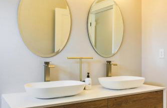 @ Marbella Lane - Vibrant & Chic Designer Home - Photo 32