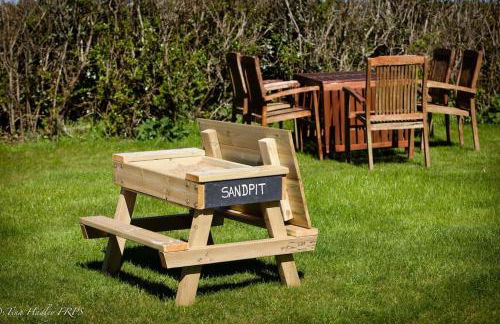 2 Bedroom Cottage sleeps 4, with Pool Use, Sennen - Foto 23