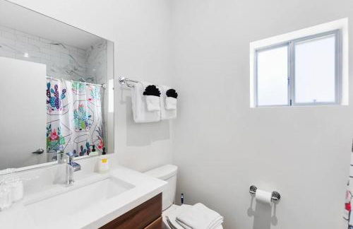 DTPH Modern Designer Studio - Pool & Parking - - Foto 38