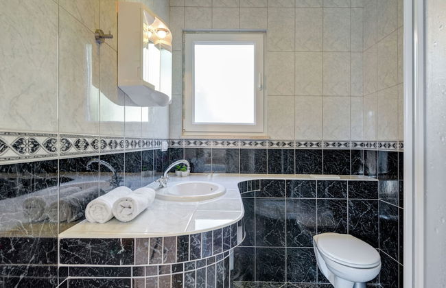 Holiday Home With Outdoor Hot Tub, Near the Sea - Foto 18