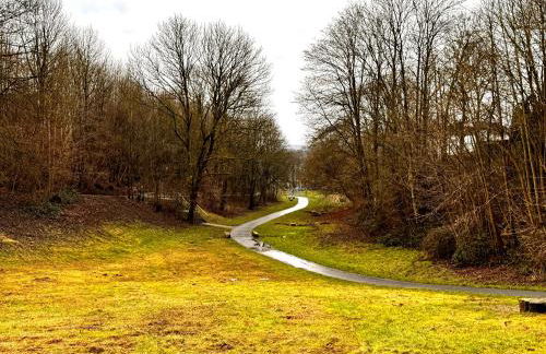Moderne Wohnung mit Balkon ideal für Familien und Geschäftsreisende - Photo 49