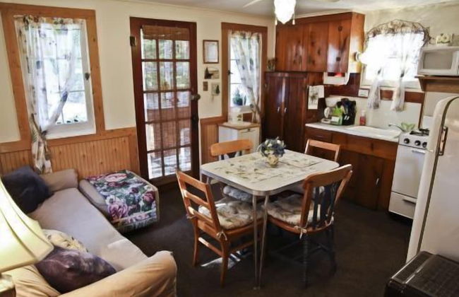 #3 - Chantilly 2 Bedroom Cabin by RedAwning - Foto 4