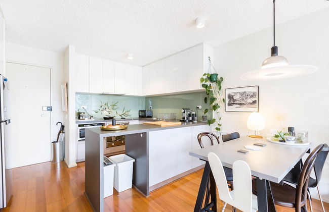 ISAAC, 1BDR South Melbourne Apartment - Foto 1