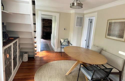 Newly Renovated Carriage House - Foto 47