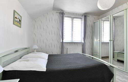 Gîte convivial avec terrasse abritée, 3 chambres, cuisine équipée, espace détente, proche autoroutes et pistes cyclables. - FR-1-744-6 - Foto 11