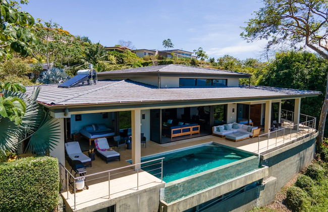 Luxe 4 Bdrm Villa w Epic Oceanview Infinity Pool - Foto 12