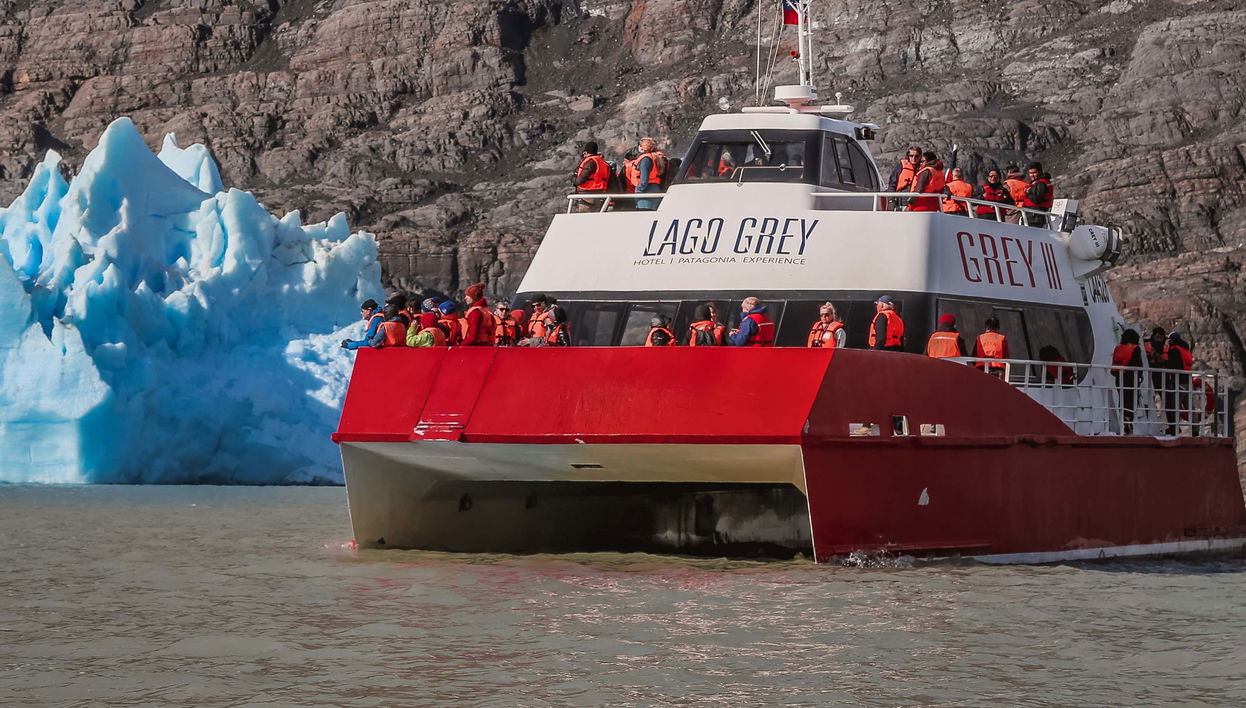 Giro in barca sul lago Grey con visita alla spiaggia e al ghiacciaio