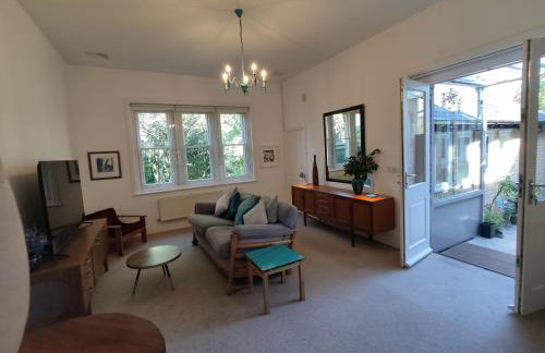 Spacious 2 bedroom apartment - Foto 2