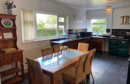 Cottage in the Countryside Near New Quay West Wales - Photo 8