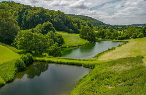 Lakeside Cottage - Photo 20