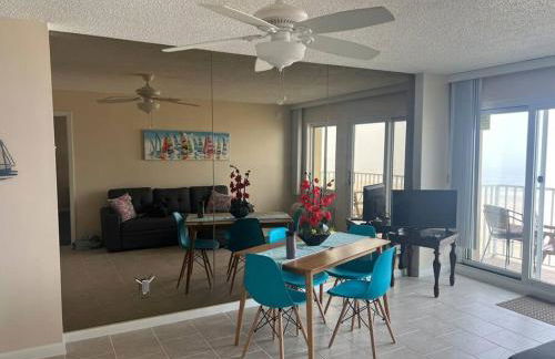 Oceanfront condo, ocean view and indoor pool - Foto 3