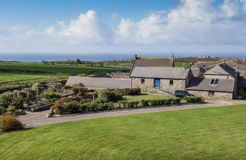 Naut Retreat, The Big Barn - Spacious & cosy cottage, walk to Porthcurno beach, Pedn Vouder & Minack Theatre - Photo 54
