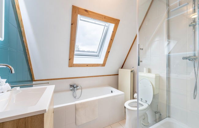 Holiday Home by Zuidlaardermeer With Jetty - Photo 22