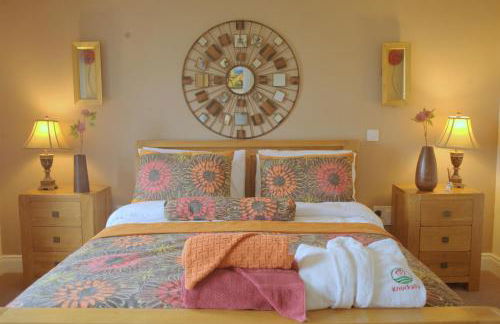 Knockalla luxury property with hot tub suitable for families - Foto 64