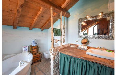 Amazing Home In Lamon With Wifi - Foto 27