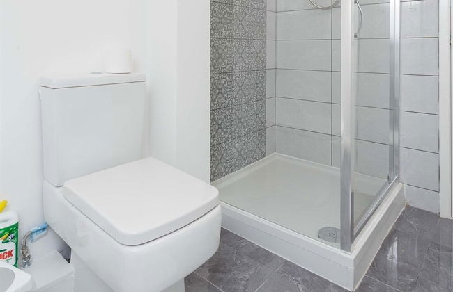 Live in Leeds Grange Apartments - Photo 11