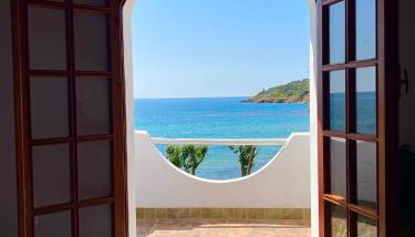 Casale fronte mare - villa with swimming pool in front of the beach - Foto 2