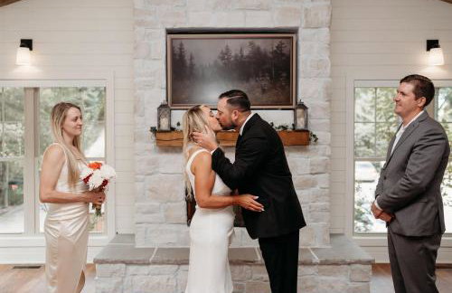 The Summit - 4 cabin getaway for 20 guests with views - Foto 6