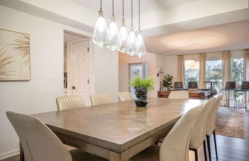 Cozy & Elegant Gem Fenced Yard BBQ & Games - Foto 4