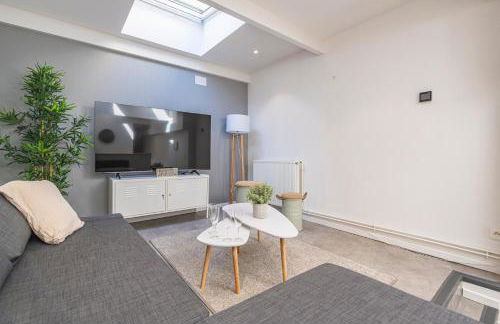 Tys Home, maison spacieuse avec parking - Foto 5