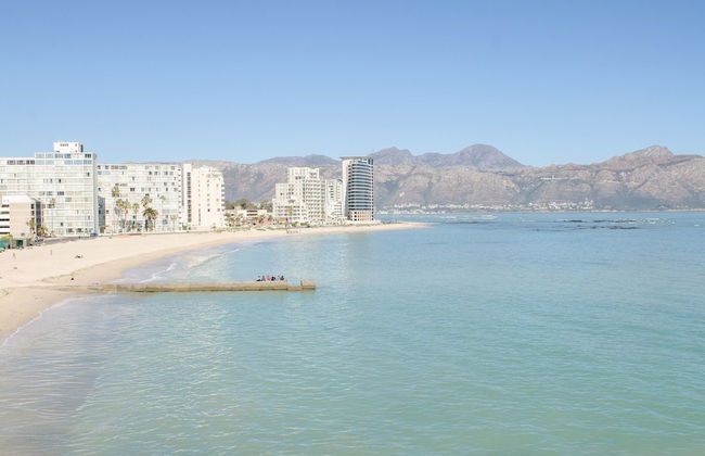 Strand Pavilion - Photo 29