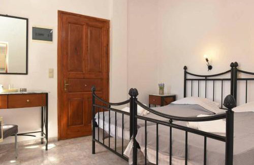 Atropos Varvara - Foto 1