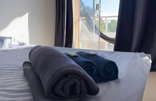 Casa Amarela Itaúna 4min da Praia que ocorre o WSL, 1min da pista de skate do LS, pracinha com parque infantil, quadra de futebol, tudo isso a 1 min da duplex, perto do comércio, wi-fi super rápido, estacionamento gratuito, monitoramento 24hrs - Foto 10