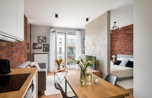 Superb Loft Studio in charming Praga District, 300 m to Metro & 100 m to tram, balcony - Foto 1