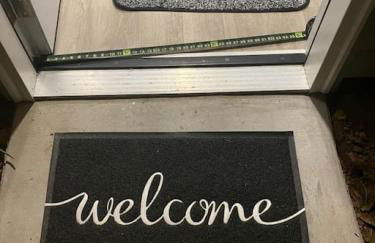 Quietude Place, Stylish 2 Bedroom House with Full Kitchen - Photo 23