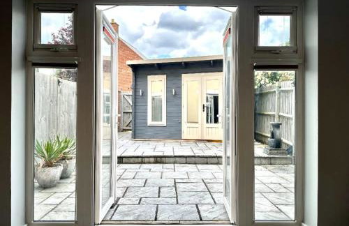 Ideal 4 Bedroomed House in Bicester - Foto 9