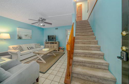 Flagler Avenue adjacent Dog Friendly Home with Garage! Stroll to the Beach! - Foto 8