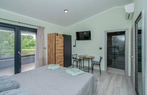 Villa Vala with a large yard near Pula - by Istrabook - Foto 47