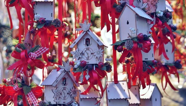 Lucerne Christmas Markets - Small Group Tour - Photo 5