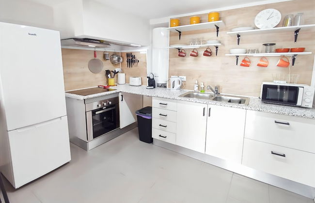 Cozy Vacation Rental in Peaceful Peral, Portugal - Photo 30